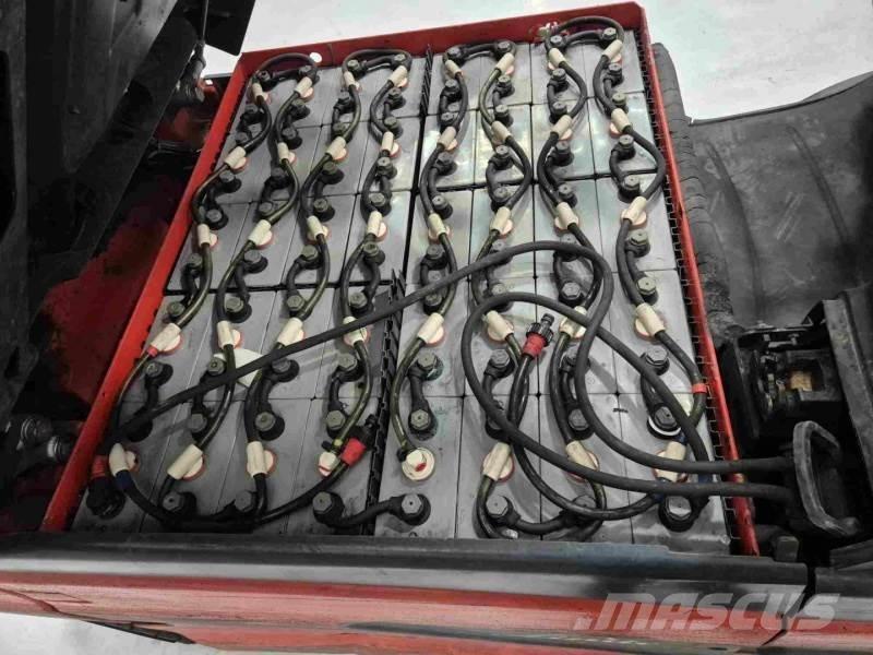 Linde E30L-01 Akumulátorové vozíky