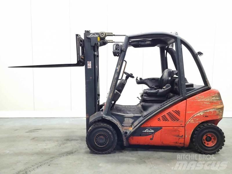 Linde H25D-02 392 Dieselové vozíky