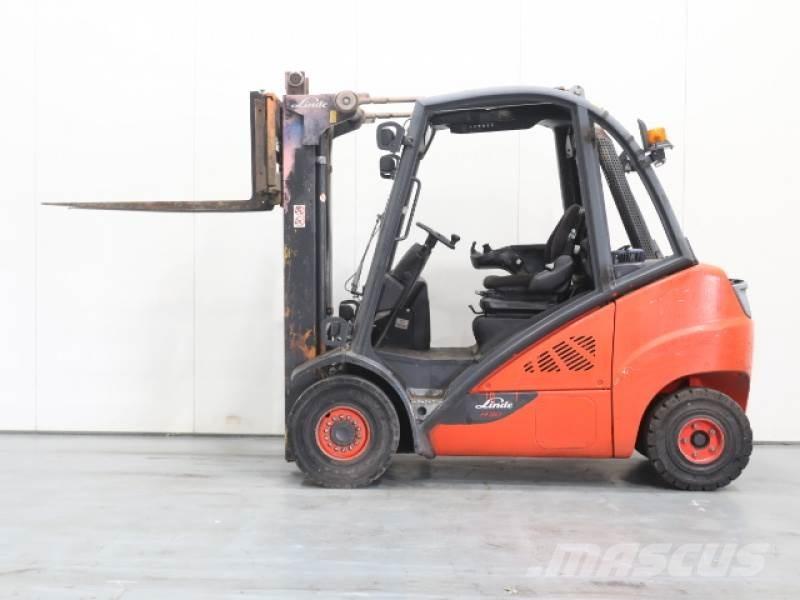Linde H30D-02 393 RENTAL Dieselové vozíky