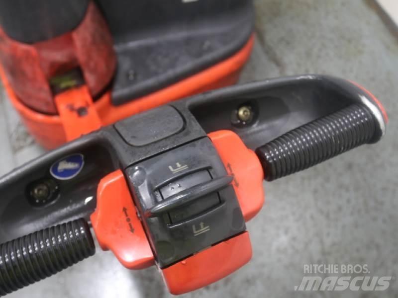 Linde L10 379 Ručné paletové vozíky