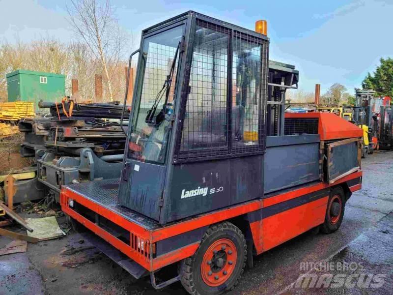 Linde S30 Bočný vysokozdvižný vozík