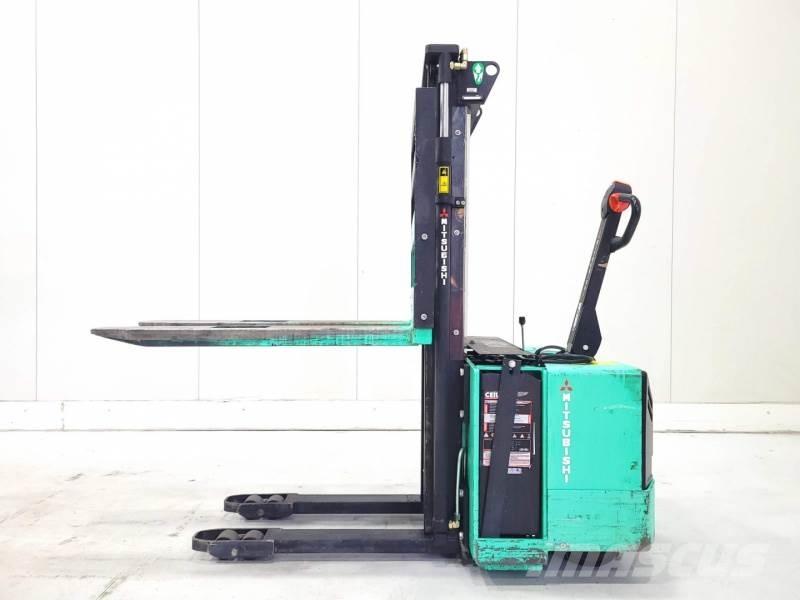 Mitsubishi SB12P Ručné paletové vozíky