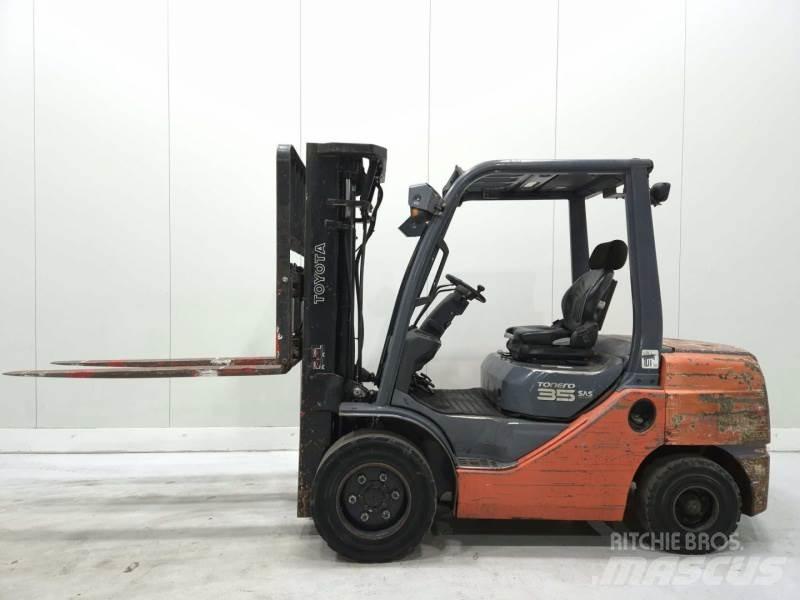 Toyota 52-8FDJF35 Dieselové vozíky