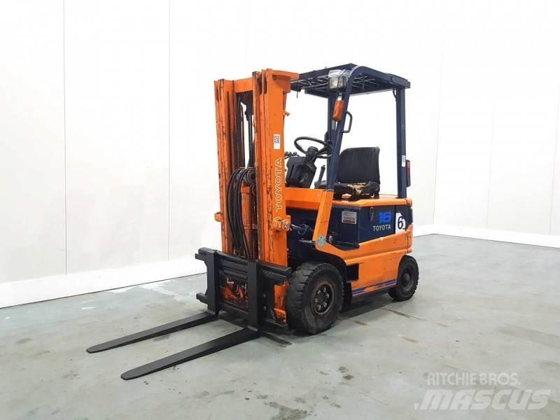 Toyota FMB16 Akumulátorové vozíky