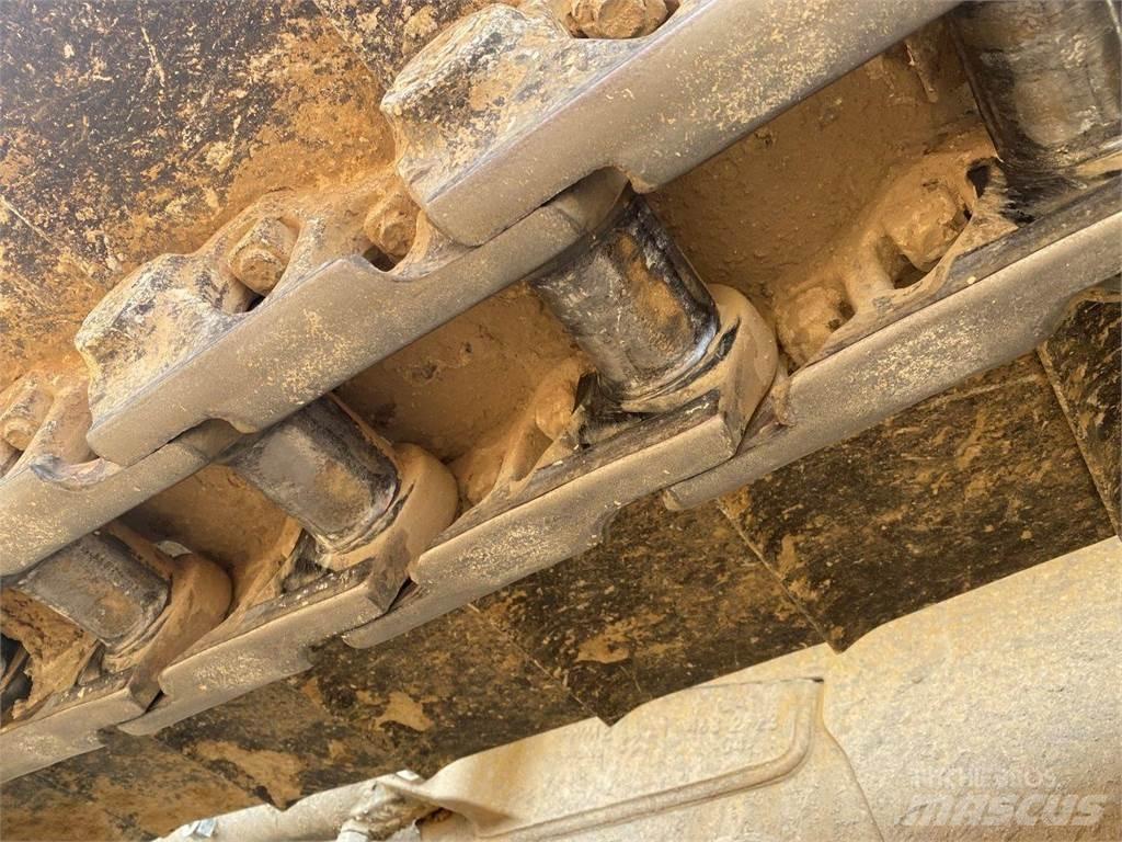 CAT D6T LGP VPAT Pásové dozéry