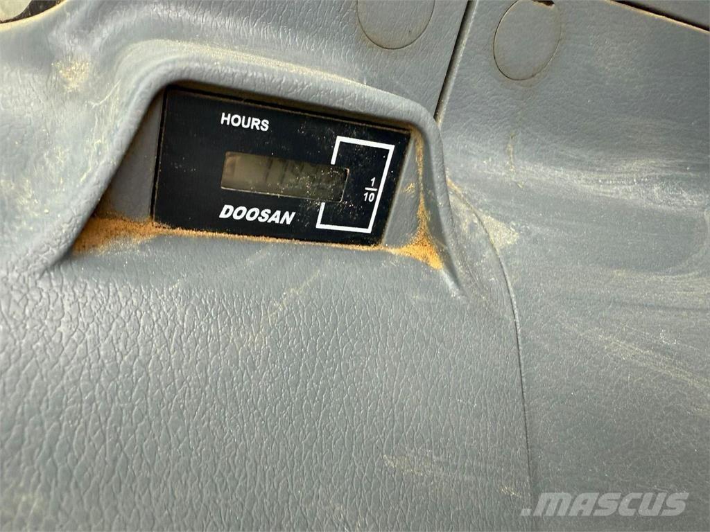 Doosan DX490LC-7K Pásové rýpadlá