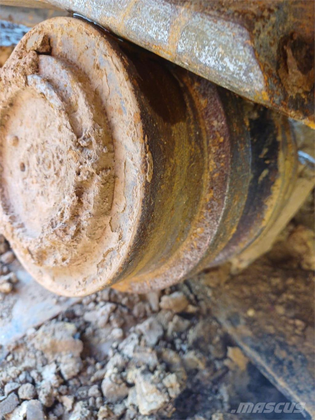 Hitachi ZX350LC-7 Pásové rýpadlá