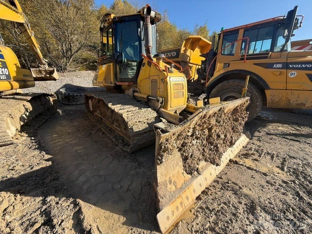 Komatsu D51PX Pásové dozéry
