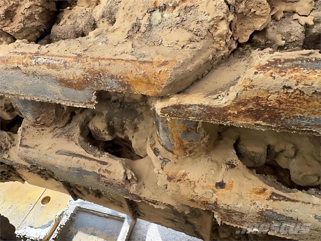 Komatsu D61-15px Pásové dozéry