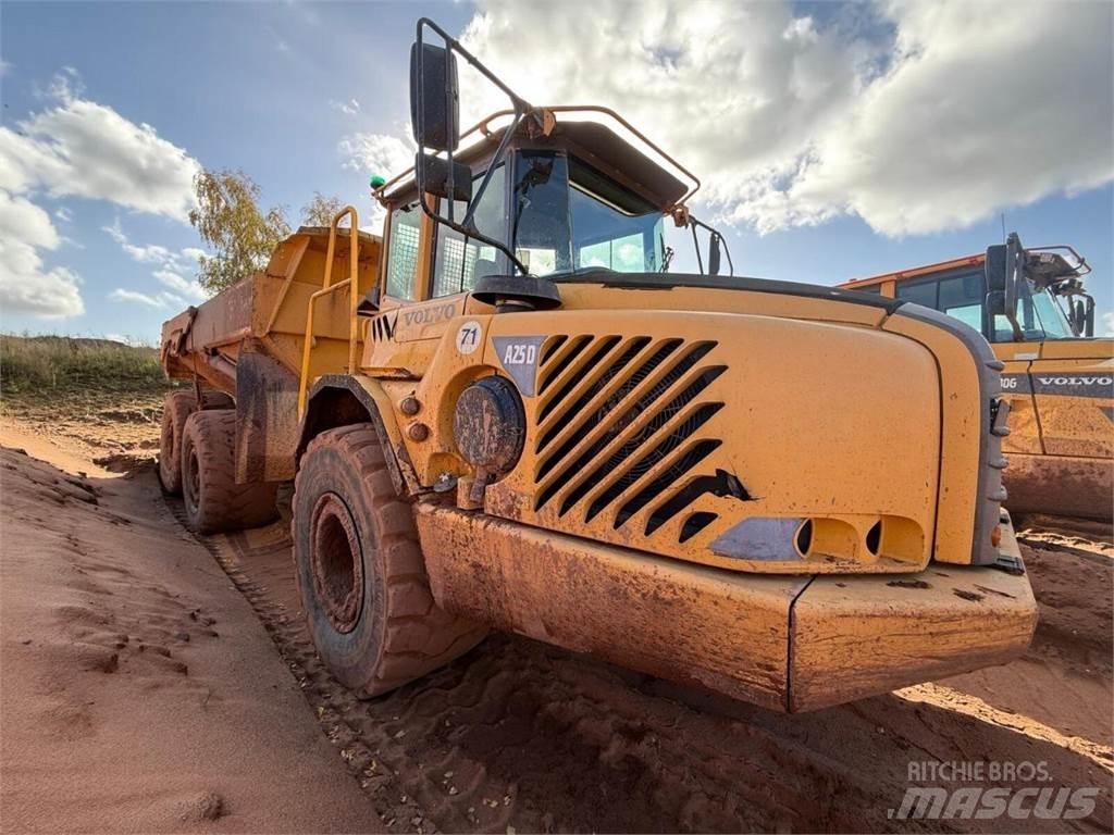 Volvo A25D Kĺbové nákladné autá