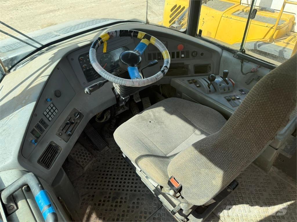 Volvo A40D Kĺbové nákladné autá