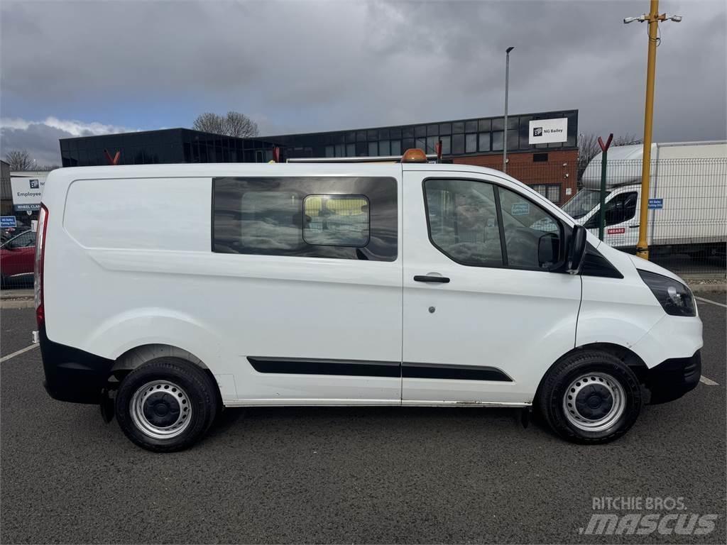 Ford  Minibusy