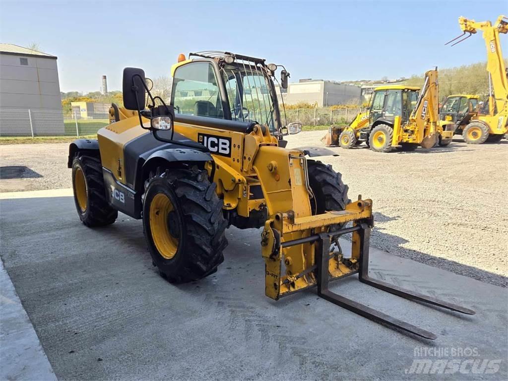 JCB 535-95 Teleskopické manipulátory