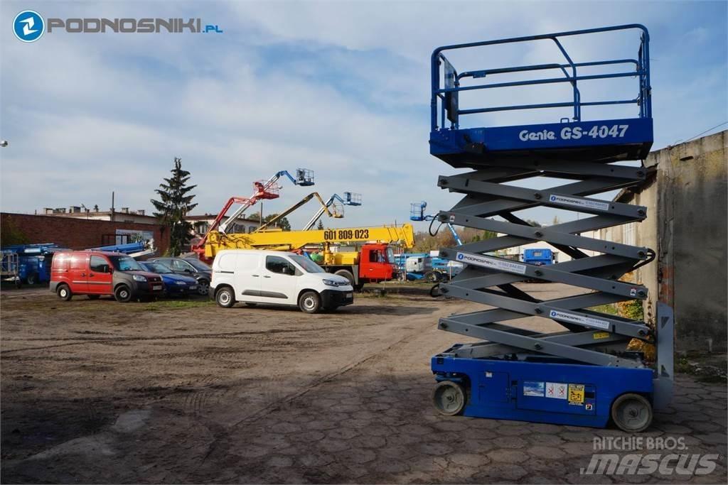 Genie 4047 Nožnicové zdvíhacie plošiny