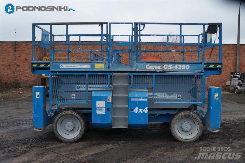 Genie 4390 Nožnicové zdvíhacie plošiny