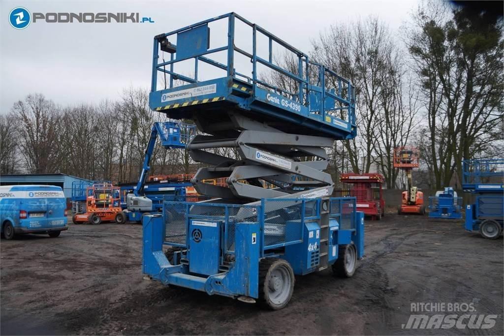 Genie 4390 Nožnicové zdvíhacie plošiny