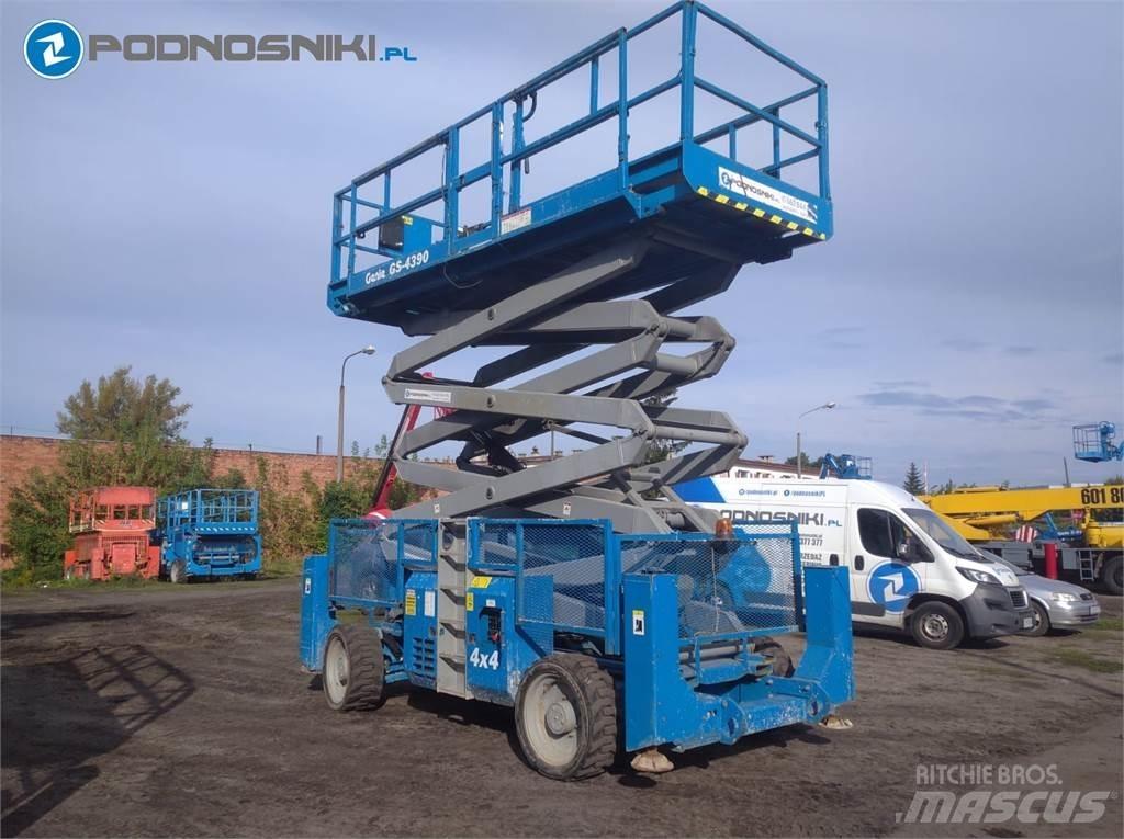 Genie 4390 Nožnicové zdvíhacie plošiny
