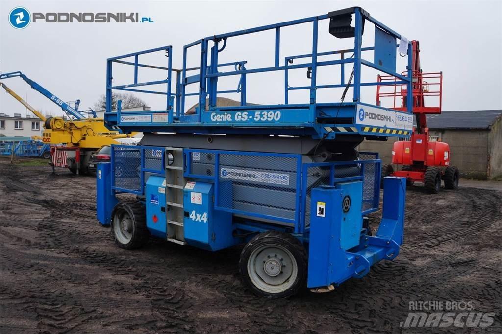 Genie 5390 Nožnicové zdvíhacie plošiny