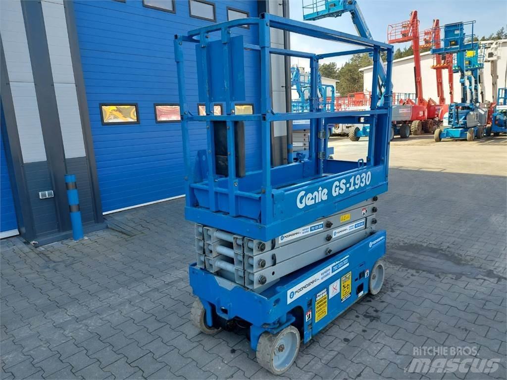 Genie GS-1930 Nožnicové zdvíhacie plošiny