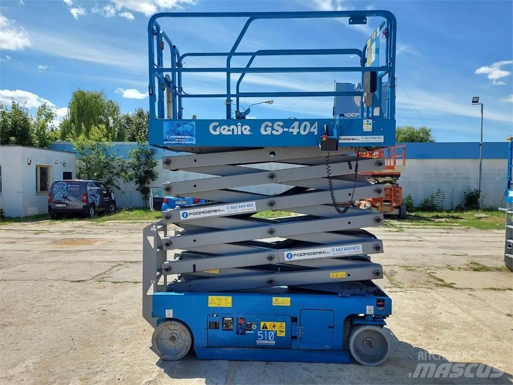 Genie GS-4047 Nožnicové zdvíhacie plošiny