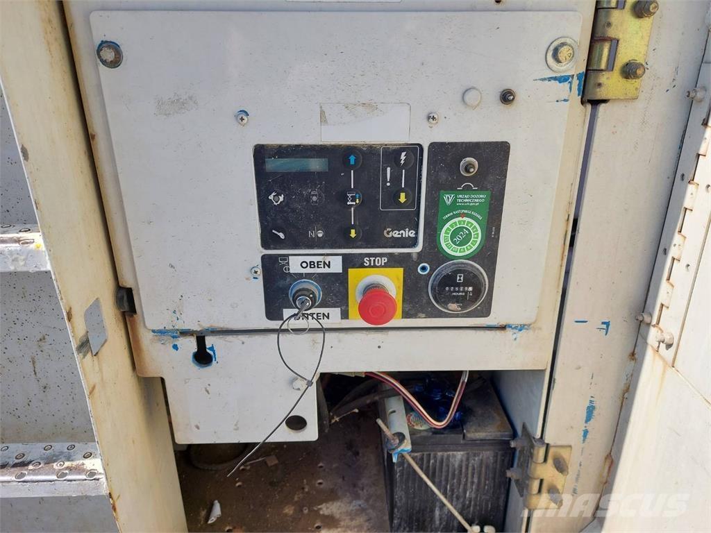 Genie GS-5390 Nožnicové zdvíhacie plošiny