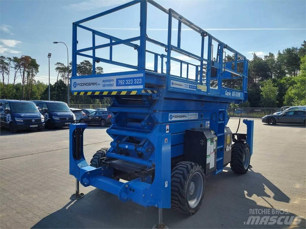 Genie GS-5390 RT Nožnicové zdvíhacie plošiny