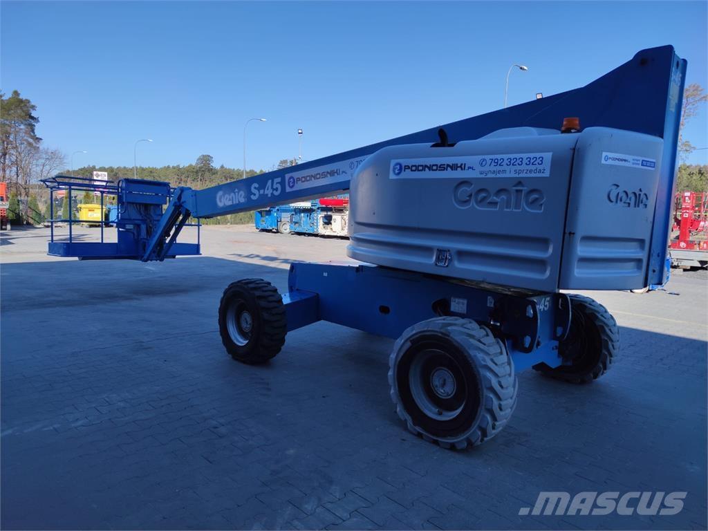 Genie S-45 Teleskopické plošiny