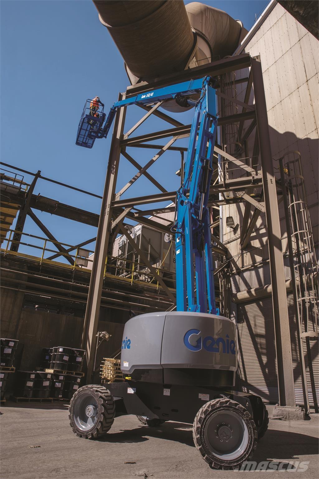 Genie Z-62/40 Kĺbové plošiny