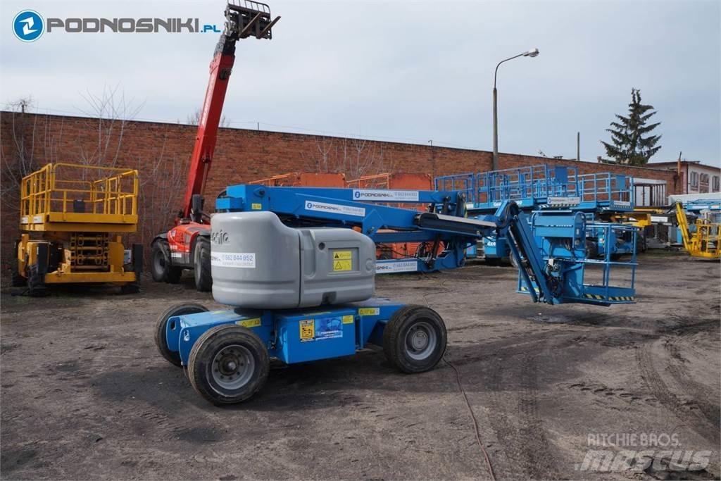 Genie Z45/25J DC Kĺbové plošiny