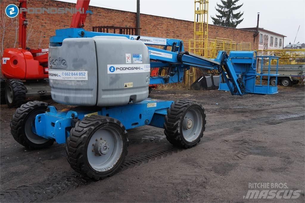 Genie Z51/30J Kĺbové plošiny