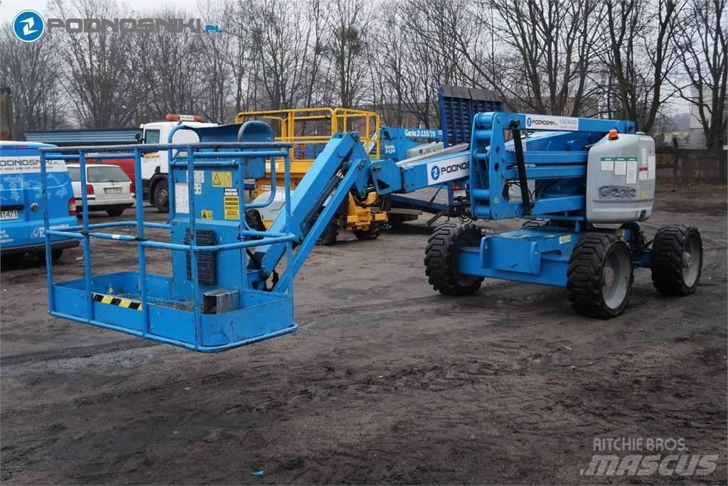 Genie Z51/30J Kĺbové plošiny