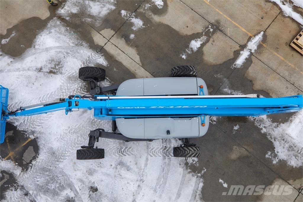 Genie ZX-135/70 Kĺbové plošiny