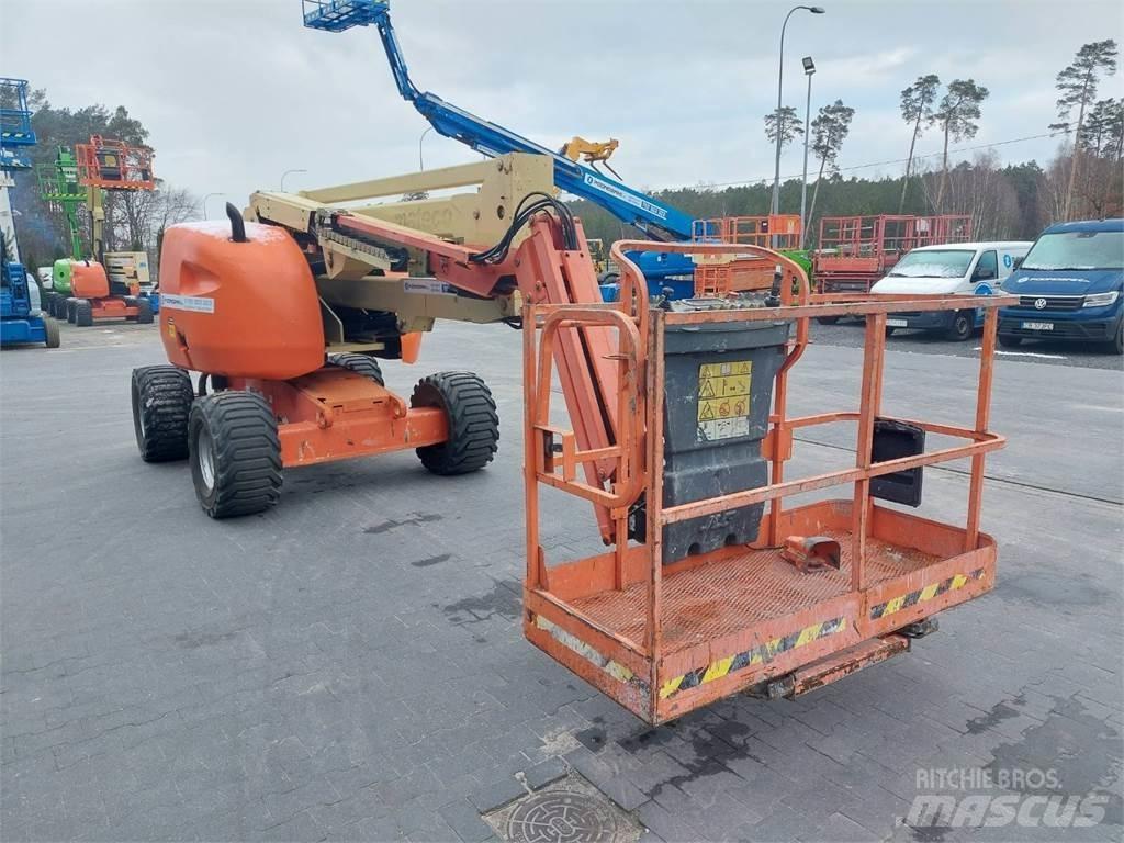 JLG 450AJ Kĺbové plošiny