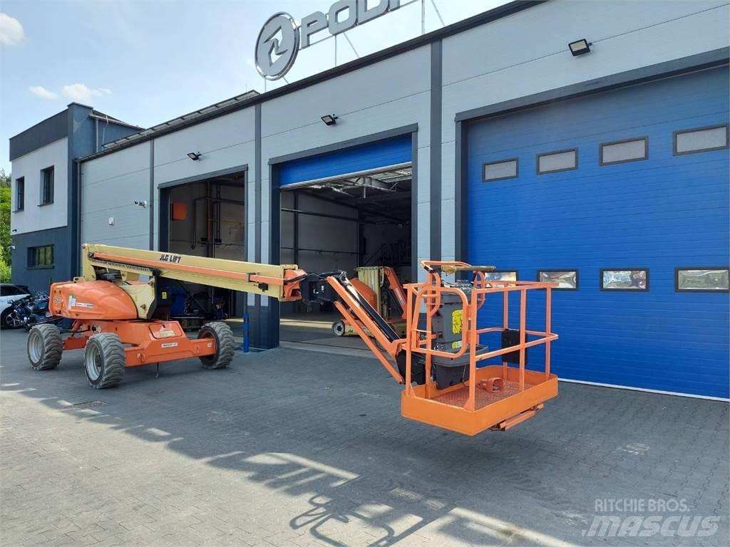 JLG M600JP Kĺbové plošiny