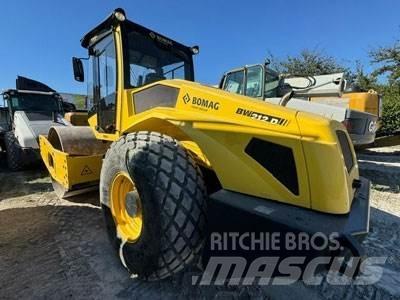Bomag BW212D-5 Stavebníctvo - ostatné