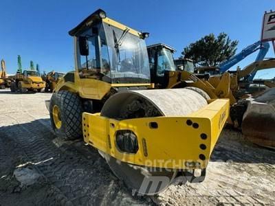 Bomag BW212D-5 Stavebníctvo - ostatné