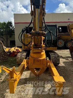 CAT 325FL CR Stroje pre manipuláciu s odpadom