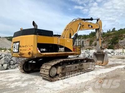 CAT 374DL Pásové rýpadlá