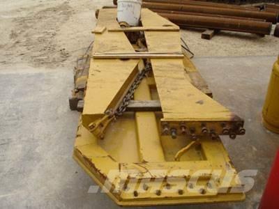 CAT 740 Tailgate Ďalšie komponenty