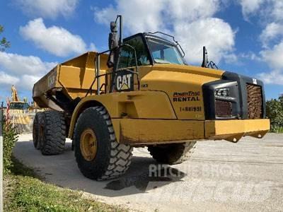CAT 740B Kĺbové nákladné autá