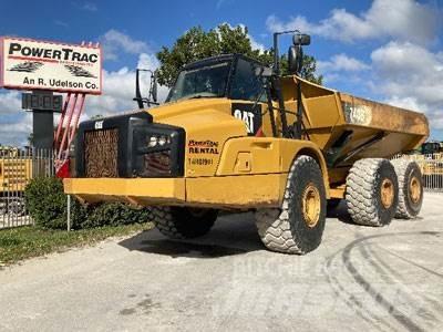 CAT 740B Kĺbové nákladné autá