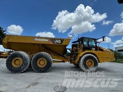 CAT 745-04A Kĺbové nákladné autá