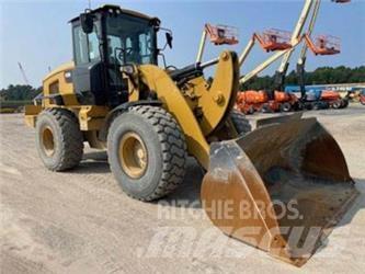 CAT 938M Kolesové nakladače