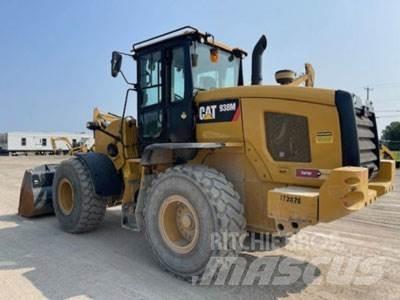 CAT 938M Kolesové nakladače