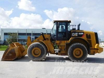 CAT 950M Kolesové nakladače