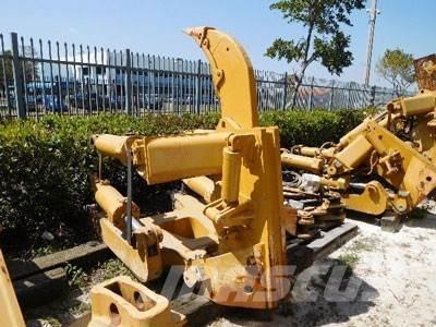 CAT D8T Ripper, S/S Ďalšie komponenty