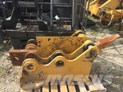 CAT D8T Ripper, S/S Ďalšie komponenty