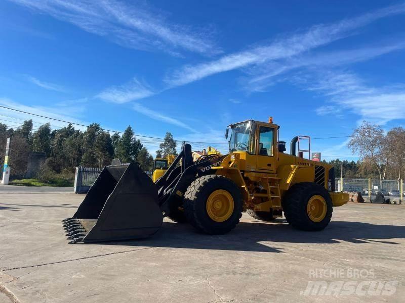 Volvo L 220 E Kolesové nakladače