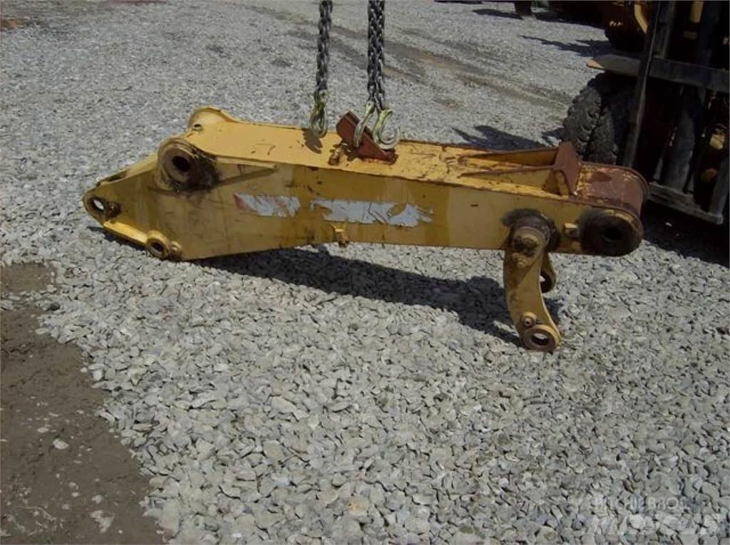 CAT 212 Podvozky a zavesenie kolies