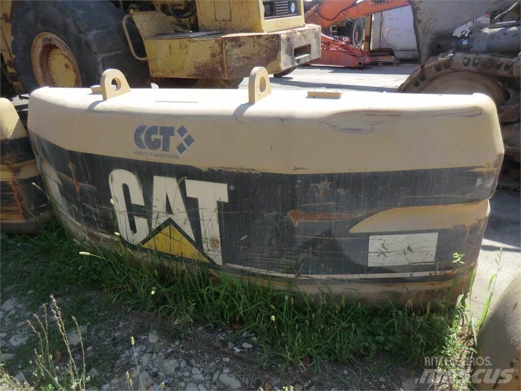 CAT 325B Podvozky a zavesenie kolies